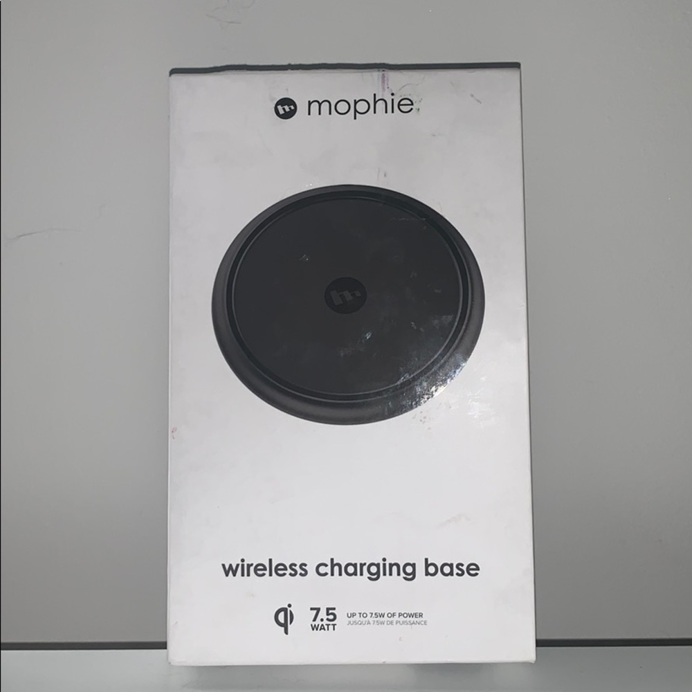 MOPHIE wireless charging pad